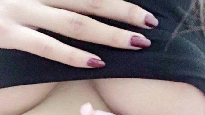 Yeni Modanın Türkçe Meali: "Memen Kadar Konuş"