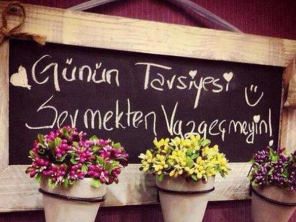 Uzaktan Bakıp "Bu Kesin Böyledir" Diyorsun ya; Heh! O Öyle Değildir işte!