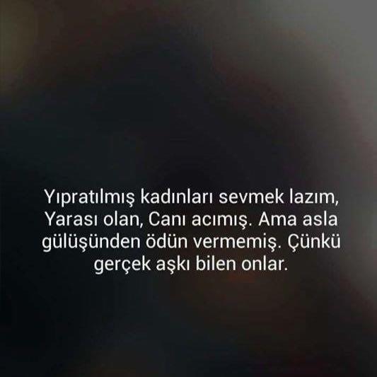 Kimseye değer vermeye değmiyor