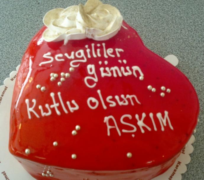Sevgililer Günü Sadece "Sevgili" İçin midir?