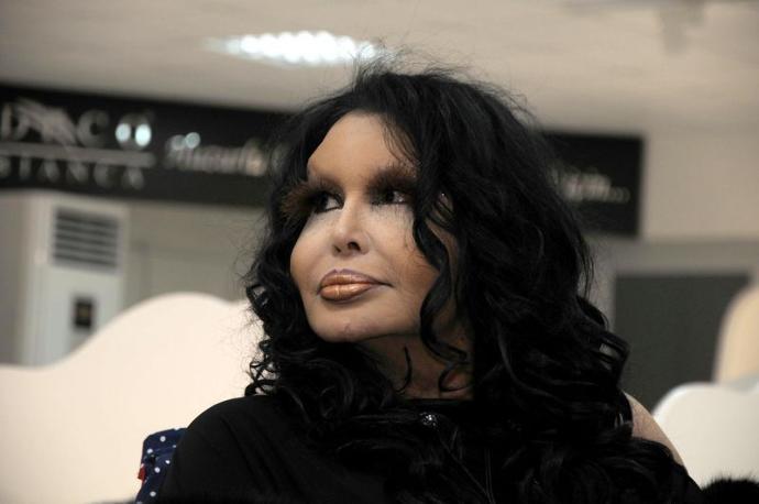 Bülent Ersoy dinler misiniz?