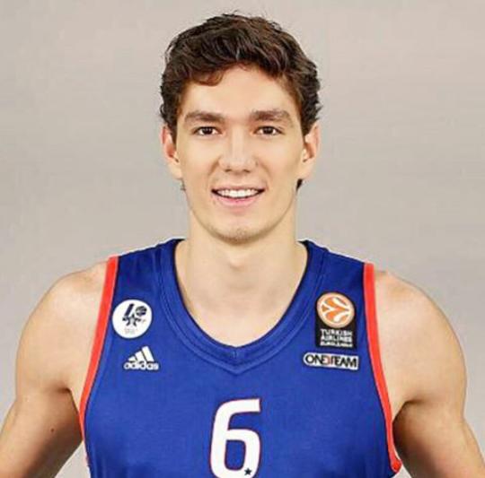 Genç Kızların Sevgilisi Cedi Osman Kimdir?