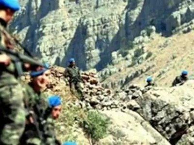 Zordur Asker Yolu Beklemek