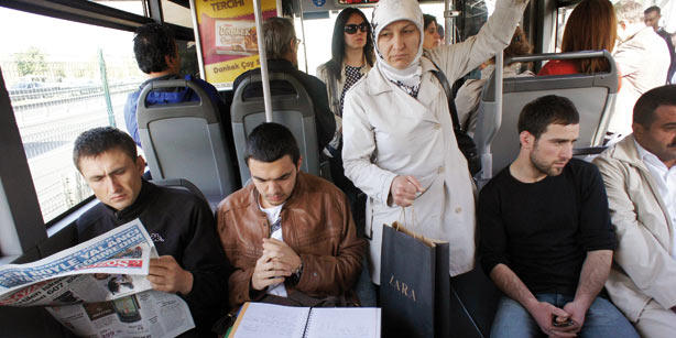 Günlük Hayatımızda Otobüse Binen Hoşlanmadığımız İnsan tipleri