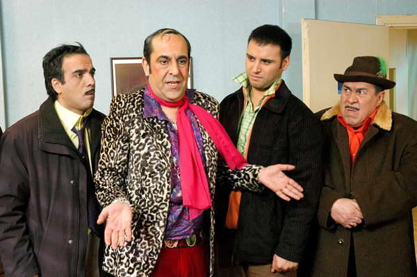 Sakız Çiğneyen Erkek İticiliği