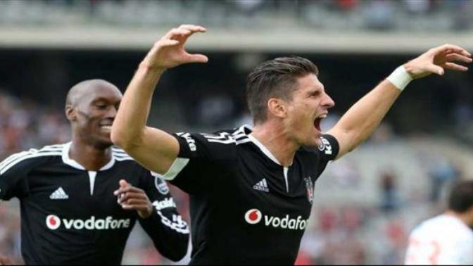 Bu Sezon Spor Toto Süper Lig'in Öne Çıkan Futbolcuları