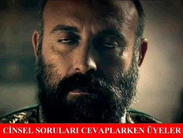 KizlarSoruyor Ailesinin Capslerle Anlatımı