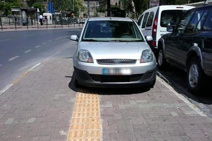 Engel Bedende mi, Zihinde mi?