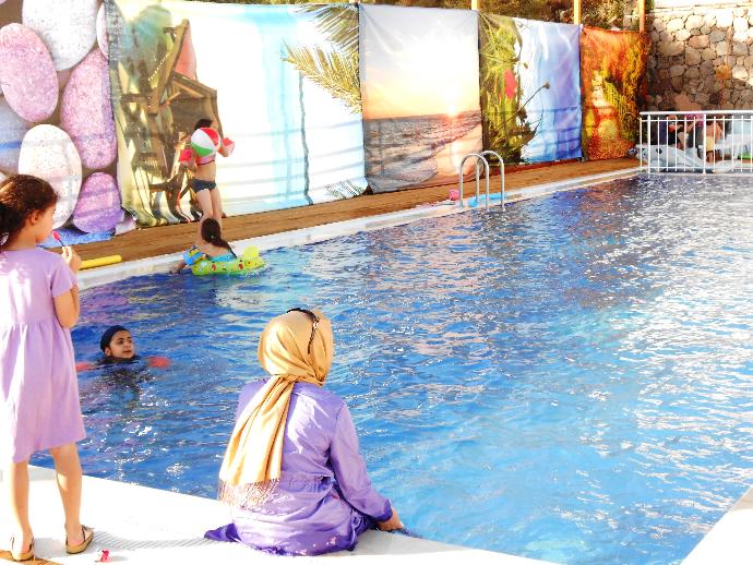 Bazı kadınların, kendilerini eşcinsel (lezbiyen) olarak tanımlama nedenleri