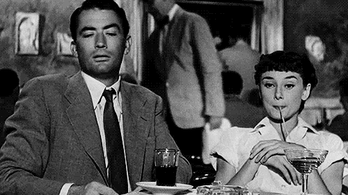 Siyah, Beyaz ve Alabildiğine Güzel: Roman Holiday