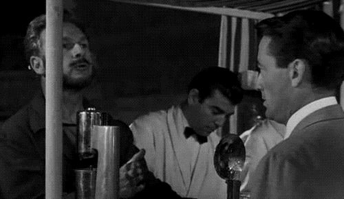 Siyah, Beyaz ve Alabildiğine Güzel: Roman Holiday