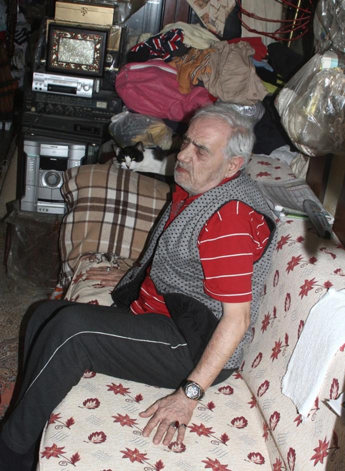 Arap Saçına Dönen Ebru Gündeş ve Babasının İlişkisi