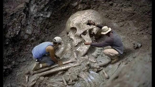 Devasa İnsan İskeletleri ve Efsanevi Nefilimler
