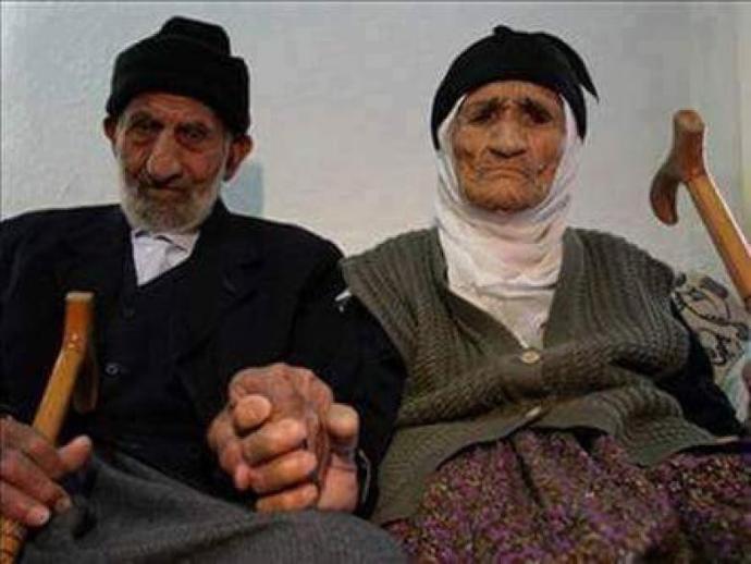 Aşkın Yaşı Var mıdır, Yok mudur?