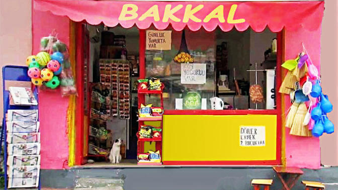 Halk Kahramanı Küçük Esnafın Akıllara Durgunluk Veren 8 Dükkan Afişi