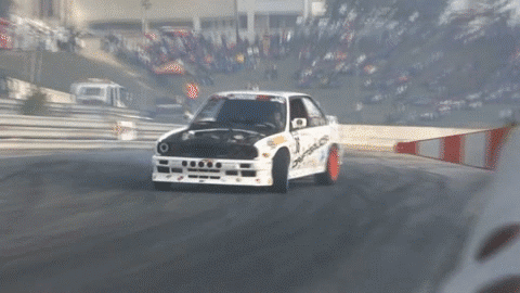 "Hastasıyız Dedeee" Dedirten Araba: BMW e30