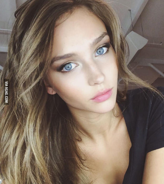Yeni model Rachel Cook ile tanışın ! 