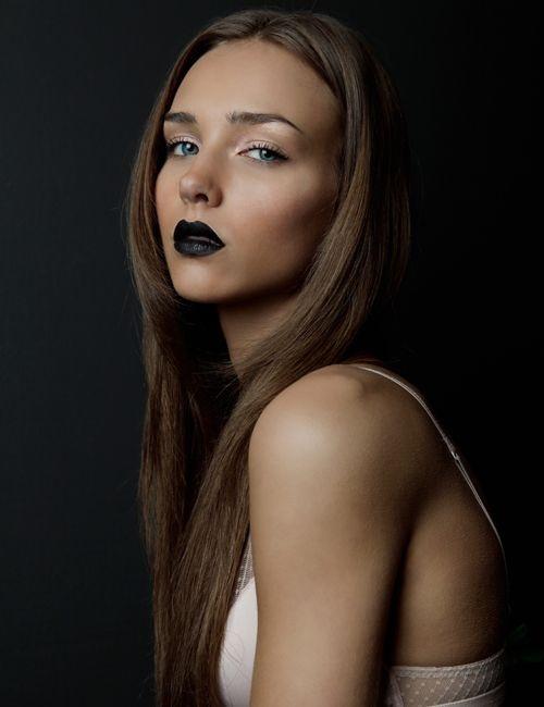 Yeni model Rachel Cook ile tanışın!