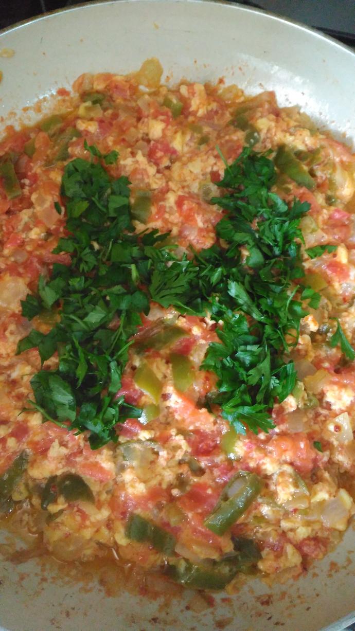 En Lezzetli Menemen Tarifi