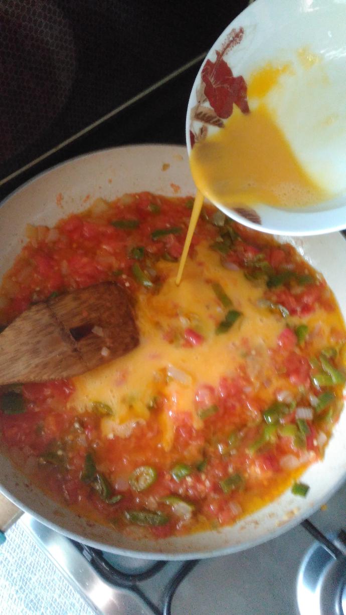 En Lezzetli Menemen Tarifi