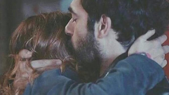 Bir Kadın Nasıl Sevilmeli?