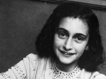 Fotoğraflarla İnsanlığın 9 Harfli Utanç Kelimesi Auschwitz