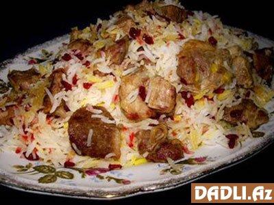 Azerbaycan'ın En Ünlü Yemeği Pirinç Pilavı "Plov"