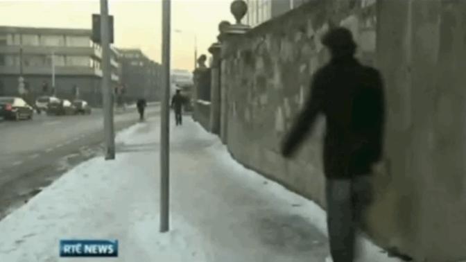 Yay Burcu Erkeği, Başak Kadının Olduğu Ortamda Yere Düşerse Ne Olur?