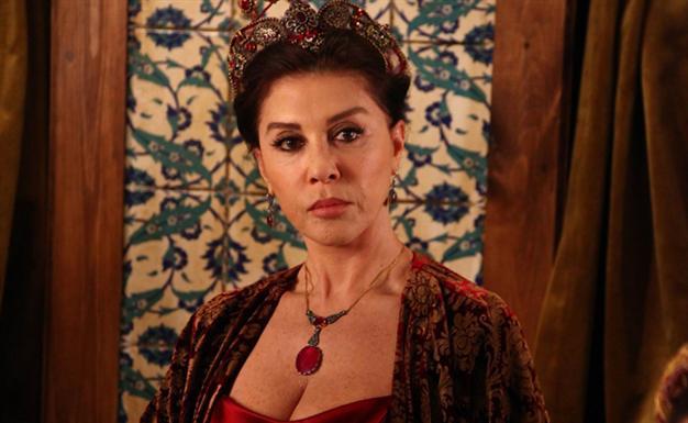 Siyasetçiler Muhteşem Yüzyıl'da Oynasaydı Kim Hangi Karakter Olurdu?