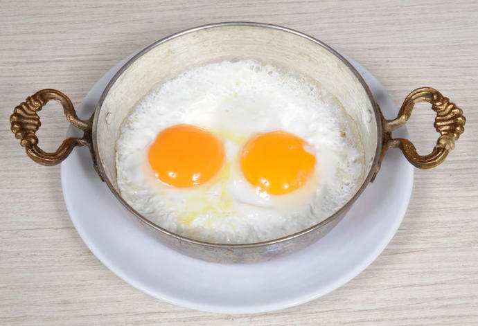 Sahanda yumurta yapma tekniği