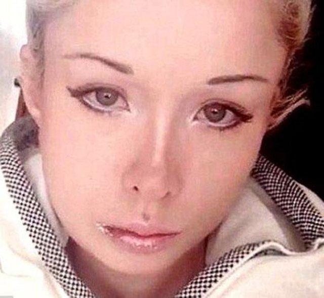 Bir Barbie Bebek Olma Süreci