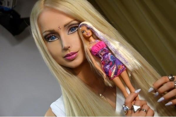 Bir Barbie Bebek Olma Süreci