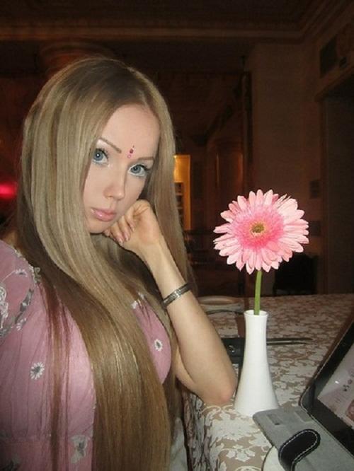 Bir Barbie Bebek Olma Süreci