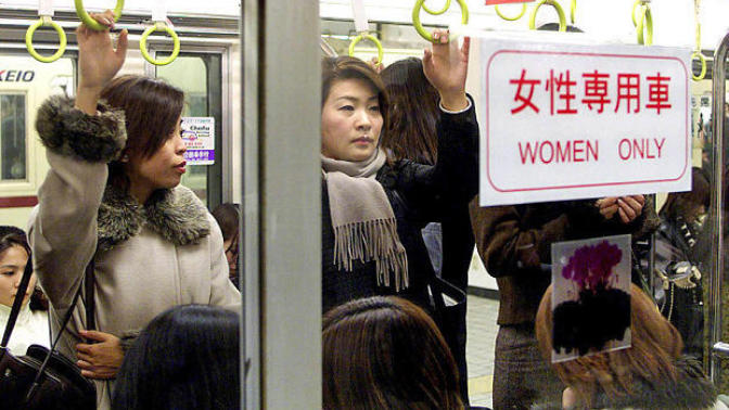 Japonya'da "Kadınlara Özel Metro" Uygulaması