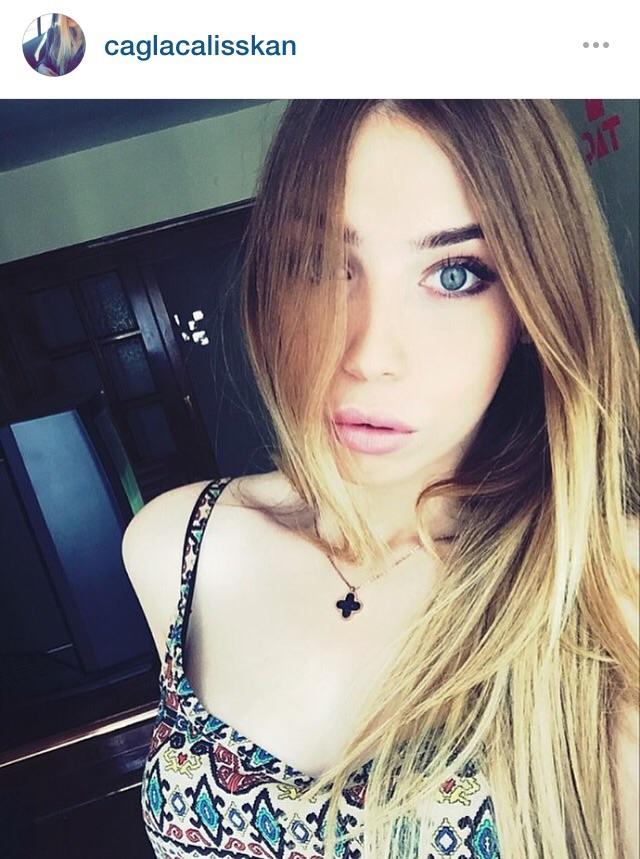 Ünlüleri Güzellikte Sollamış "Taş" Kızlar 👸🏻