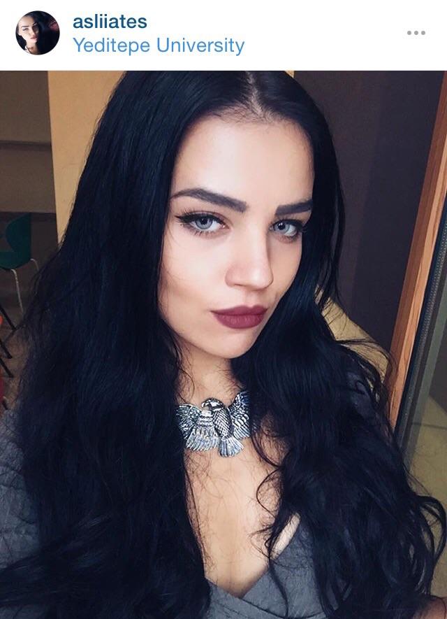 Ünlüleri Güzellikte Sollamış "Taş" Kızlar 👸🏻
