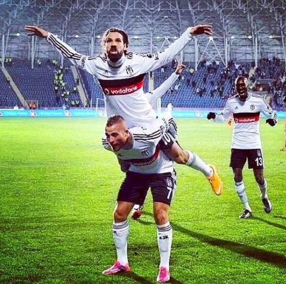 Sadece Kara Kartalların anlayabileceği bir sevda bu!Beşiktalı olmanın tarifsiz duyguları!⬛️◻️