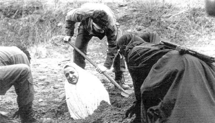 Tanrı, İnsan ve Din Arasında