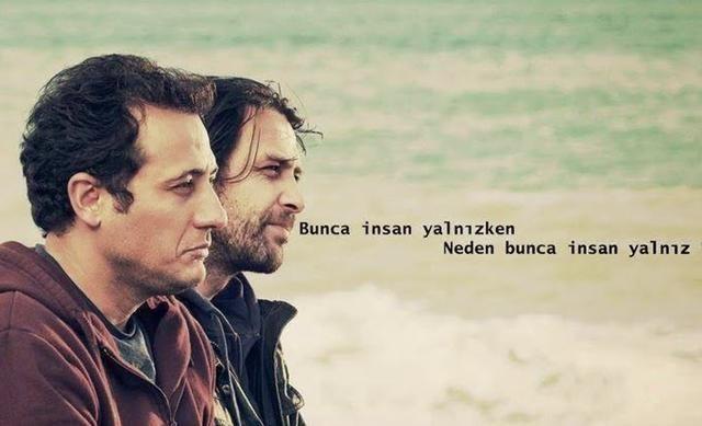 Yalnızlık veya mutsuzluk gerçekmidir yoksa bir ilizyonmu aslında yalnızmıyız veya mutsuzmuyuz?