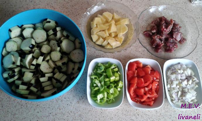 Dikkat Mutfakta Erkek Var: Bir Erkekten Patlıcan Musakka Tarifi :)