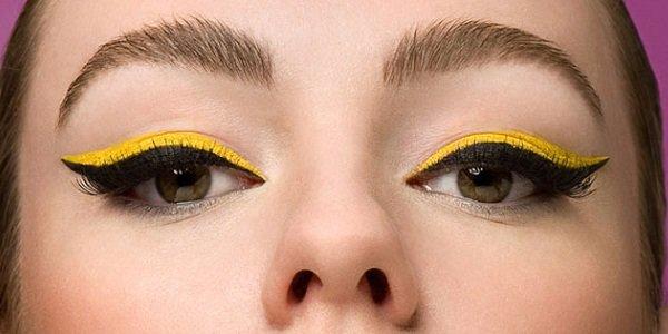 Bu Yazın En Eğlenceli Modası ; Renkli Eyeliner