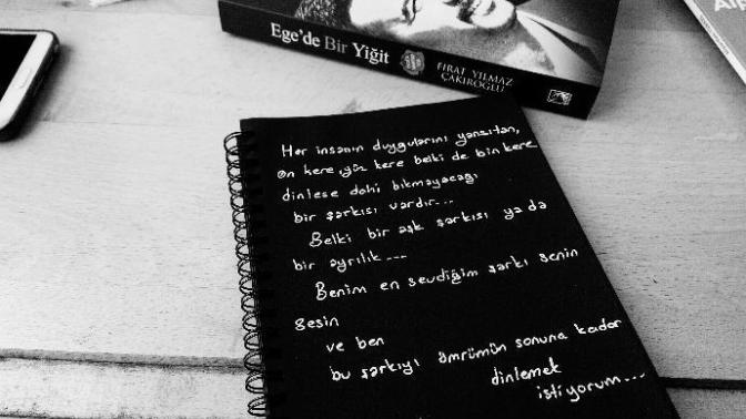 Hala Acıyor Kırılan Yerleri Kalbimin