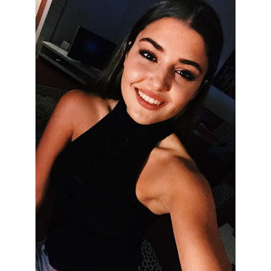 Ekranların Tartışılmaz Güzeli Hande Erçel
