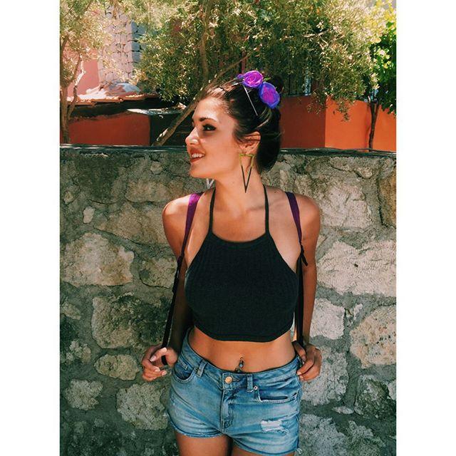 Ekranların Tartışılmaz Güzeli Hande Erçel