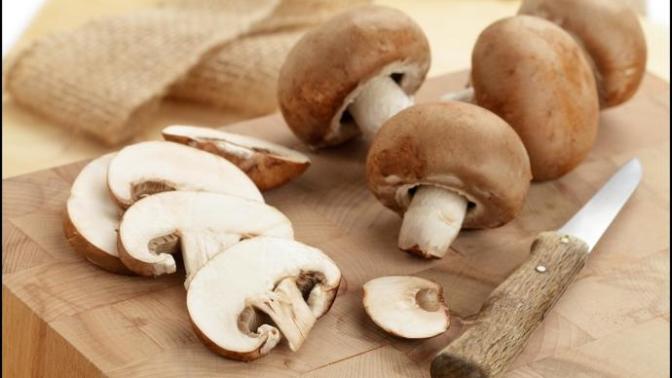 Vegan Tarif: Fırında Soslu Brokoli ve Mantar
