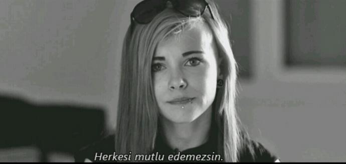 Deli Ruhlu Kadınları İncitemezsiniz Onlar Zaten Yeterince İncinmişlerdir!