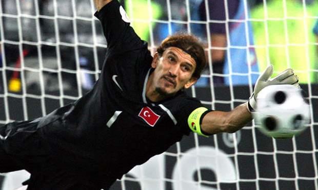 MİLLİ TAKIMIMIZDA EN ÇOK OYNAYAN 9 FUTBOLCU