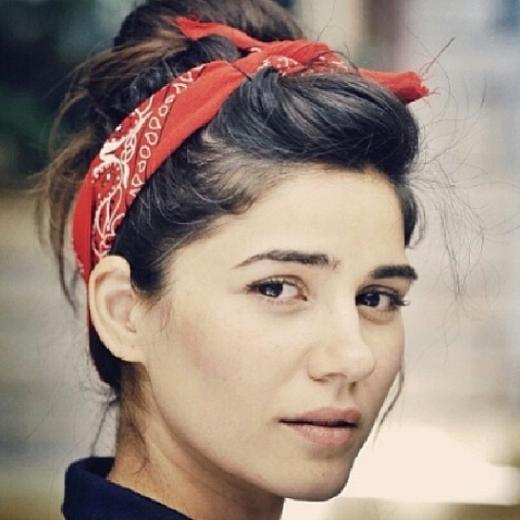 Zeynep Çamcı'yı Çirkinleştirmek Mümkün mü? Hayır, Minyon Hatunu Çirkin Yapamazsınız!