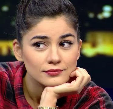 Zeynep Çamcı'yı Çirkinleştirmek Mümkün mü? Hayır, Minyon Hatunu Çirkin Yapamazsınız!