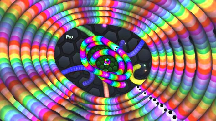 Slither.io: Bir Günde 100.000$ Kazandıran ve Yine Bir Günde 68 Milyon Kişi Tarafından Oynanan Oyun!